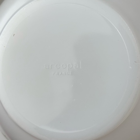 Arcopal Fruits de France Medium Scalloped milk glass serving bowl, Vintage, 70s - Picture 9 of 9